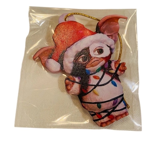Gremlins Gizmo
Christmas Ornament - Picture 3 of 3